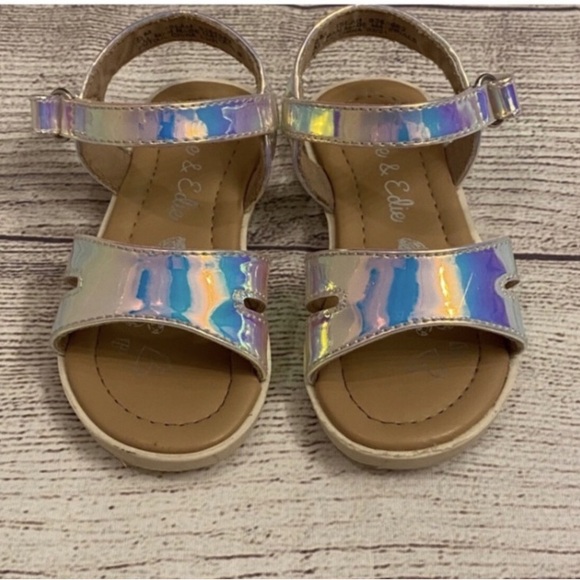 olive & edie Other - Olive & Edie sandals size 6 infant girls
